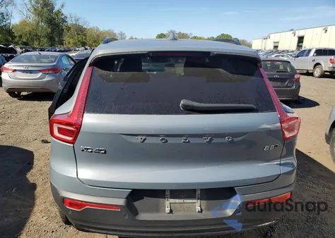 2023 Volvo Xc40 Plus из США, поврежденный, VIN YV4L12UW9P2062304